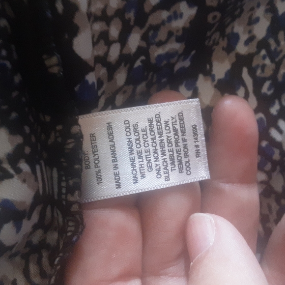 Nwot Larry Levine Blouse Hardware Roll Tab Sz 3X - Picture 9 of 9